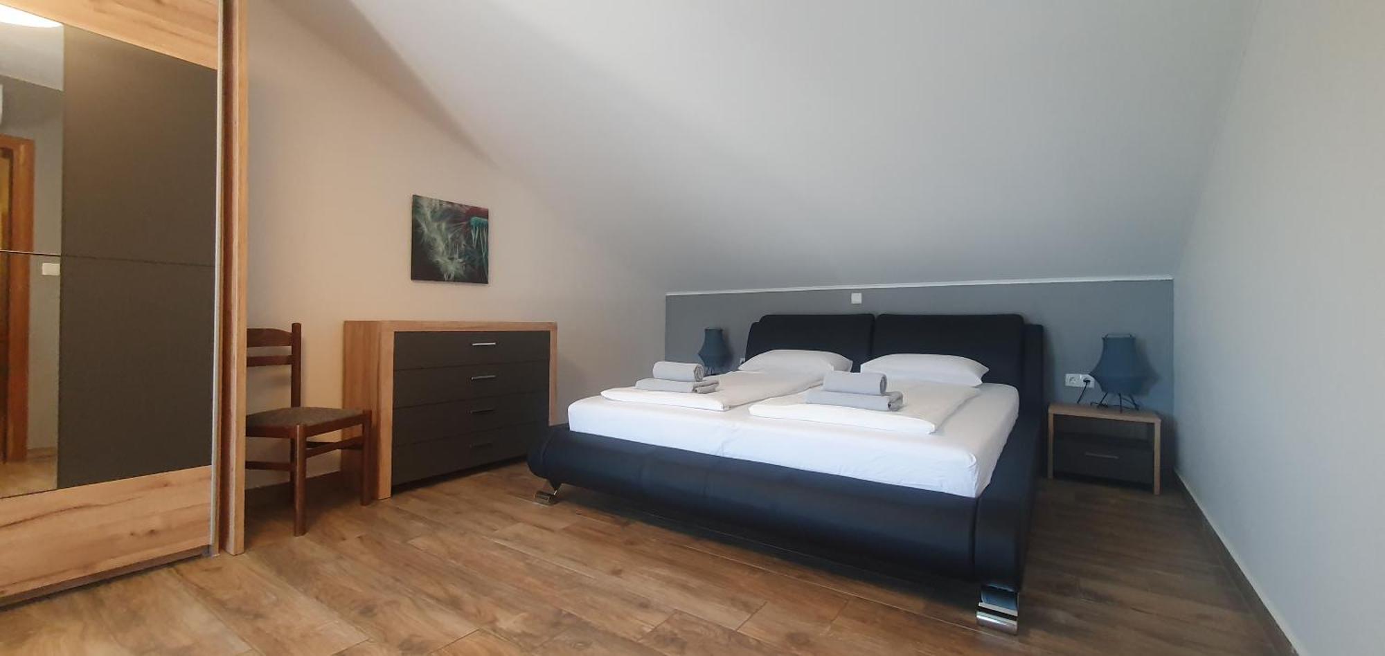 לופאר Apartments Marusic - Kristijan מראה חיצוני תמונה